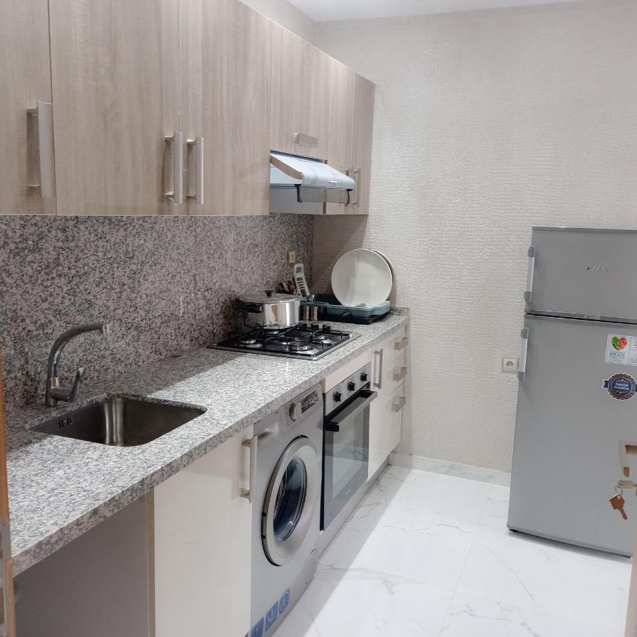 Super Apartement Totalement Neuf A Cote De Marjane Avec La Climatisation Et Wifi タンジェ エクステリア 写真