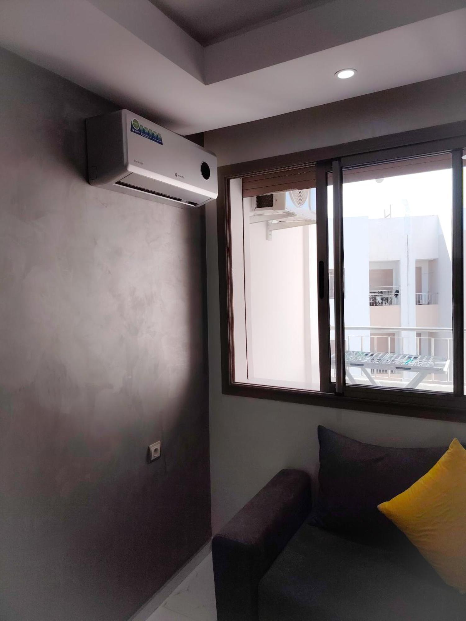 Super Apartement Totalement Neuf A Cote De Marjane Avec La Climatisation Et Wifi タンジェ エクステリア 写真